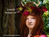 LUMIELLE™ Perfume Oil - Amber, Birchwood, Blackberries, Ivy, Dried Grasses, Honey, Lemon - Realms of the Fae Folk™ Perfume Series