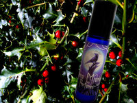 HOLLY and IVY Perfume Oil - Festive Hollyberries, Earthy Greens, Winter Forest - Victorian Perfume - Yule Perfume - Christmas Perfume