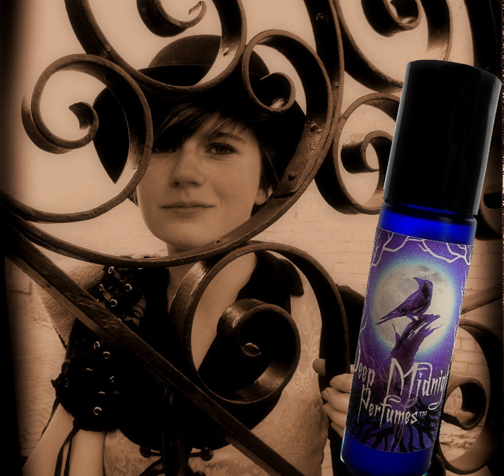 CLOCKWORK CUTIE™ Perfume Oil - Fresh Wild Berries, Concord Grapes, Dark Flowers, Vanilla Accord - Victorian Perfume