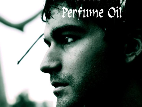 OBERON Perfume Oil - Teakwood, Oakmoss, Gaharu wood, Citrus, Oakwood Fire - Fantasy Perfume