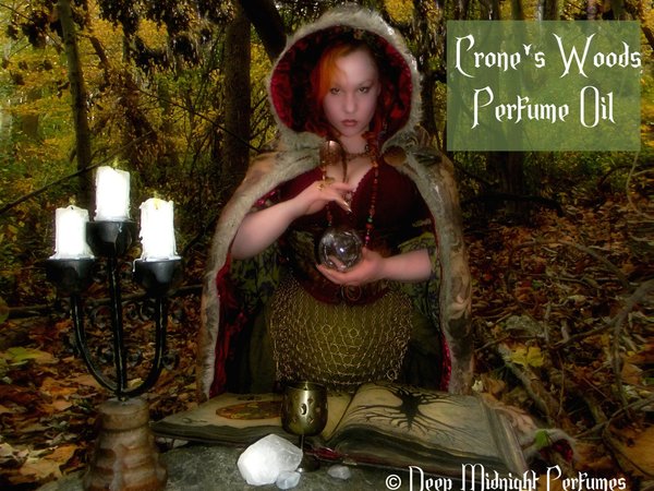 CRONE'S WOODS™ Perfume Oil - Cedarwood, Cinnamon Bark, Firewood, Clove, Wood Honey, Incense, Pimento, Wenge Wood, Rosewood, Vetiver, Amber